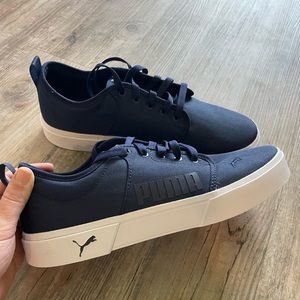 Men’s PUMA Shoes size 10 Navy